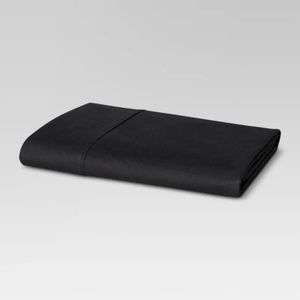 Full size Black Flat Sheet.
